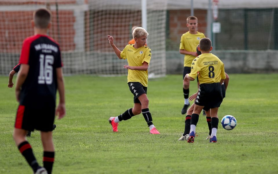 1. NL Trica mlađih pionira u Metkoviću, Fabijan za bod starijih